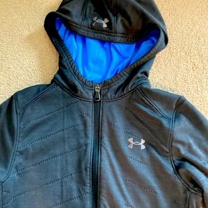 Boy’s Under Armour hooded Jacket Size M